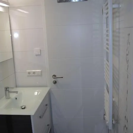 Appartement Strandresidenz Ella V11 *